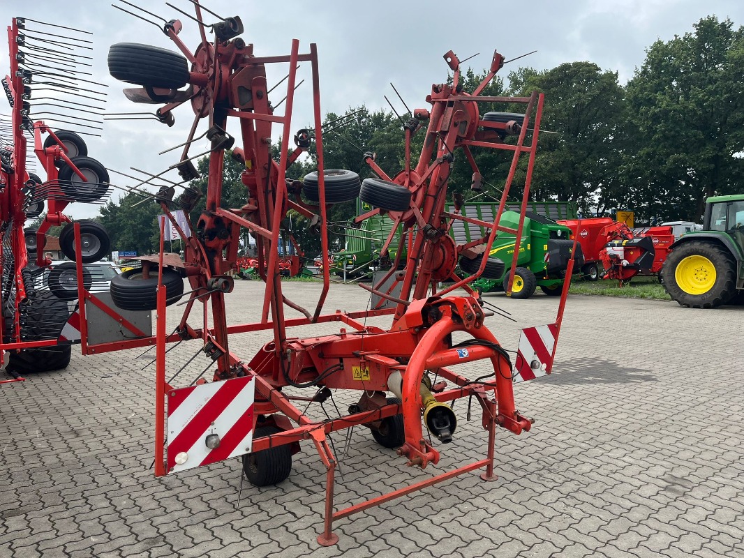 Kuhn 8501 - Grünlandtechnik + Futtererntetechnik - Kreiselheuer