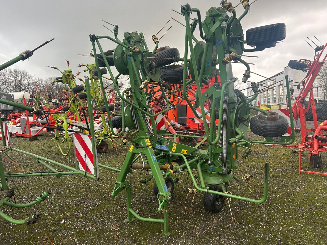 Krone KW 7.92 - Grünlandtechnik + Futtererntetechnik - Kreiselheuer