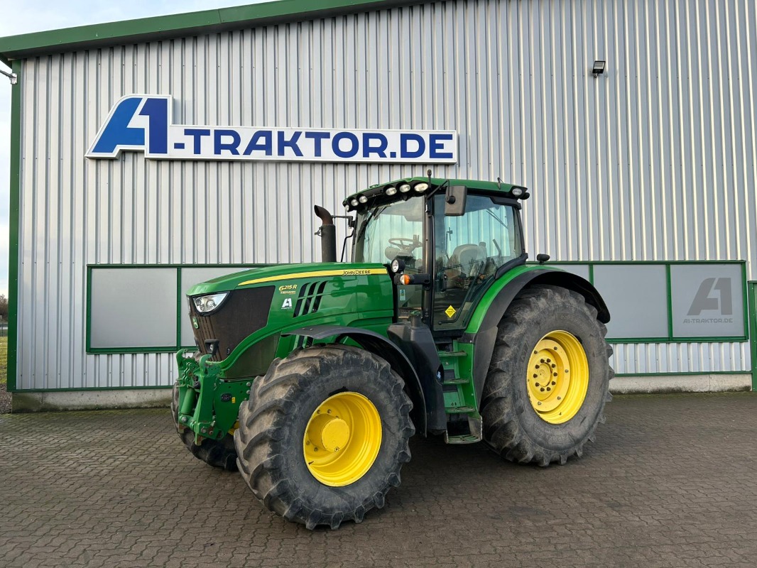 John Deere 6215R - Tractor